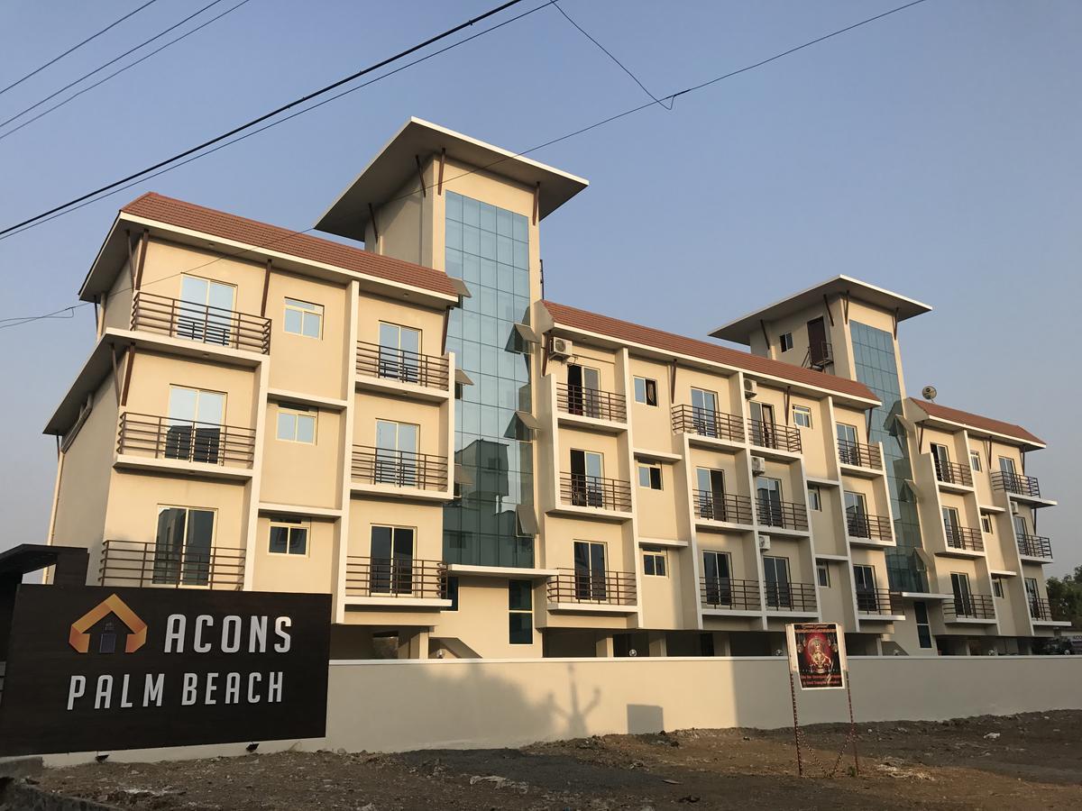 Acons Palm Beach Alibag Bagian luar foto
